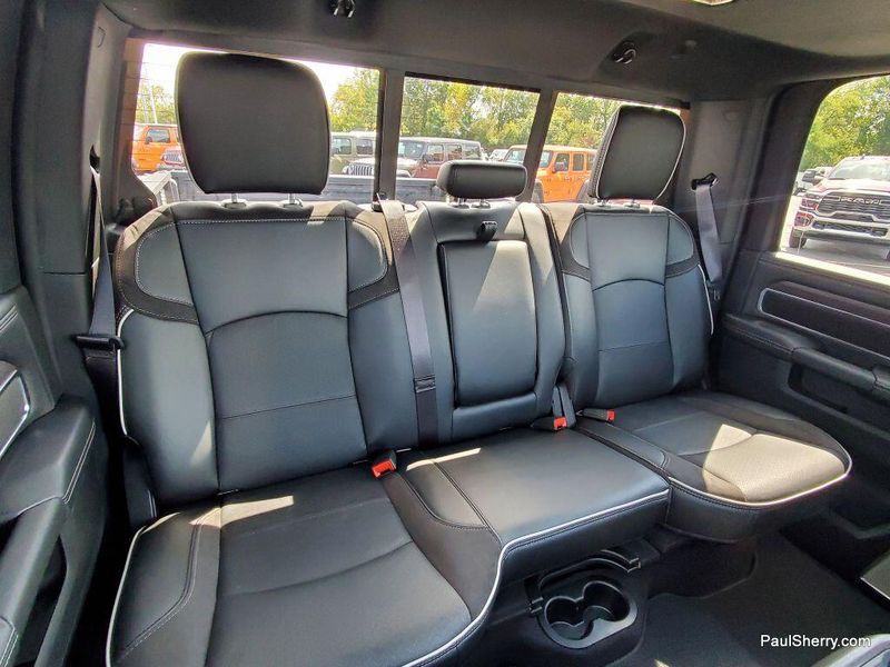 New 2026 RAM 2500 Laramie Crew Cab 4x4 6'4' Box