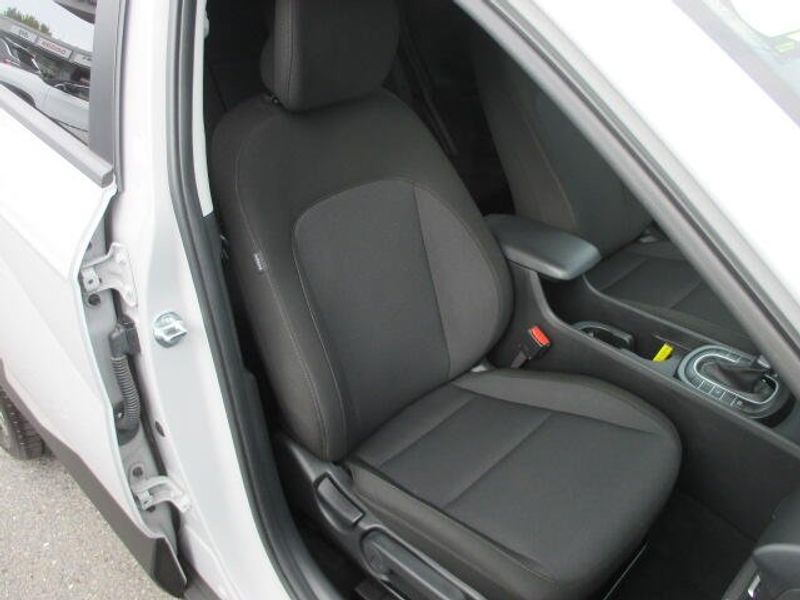 Used 2024 Hyundai Kona SELImage 22