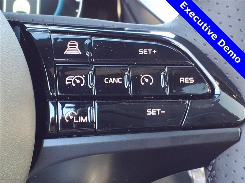 New 2025 Maserati Grecale ModenaImage 22