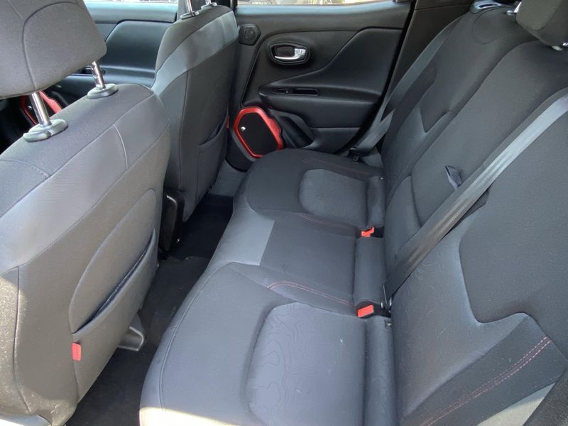 Used 2017 Jeep Renegade TrailhawkImage 14