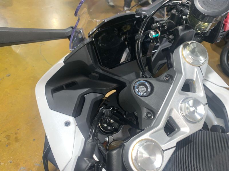 New 2025 CFMOTO 450SS Image 17