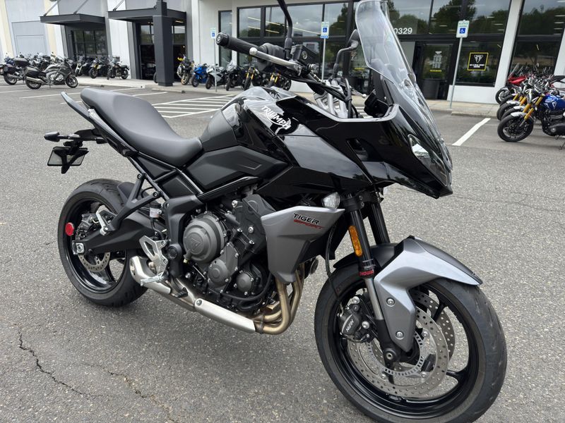 2024 Triumph Tiger Sport 660 - JET BLACK - GRAPHITE 