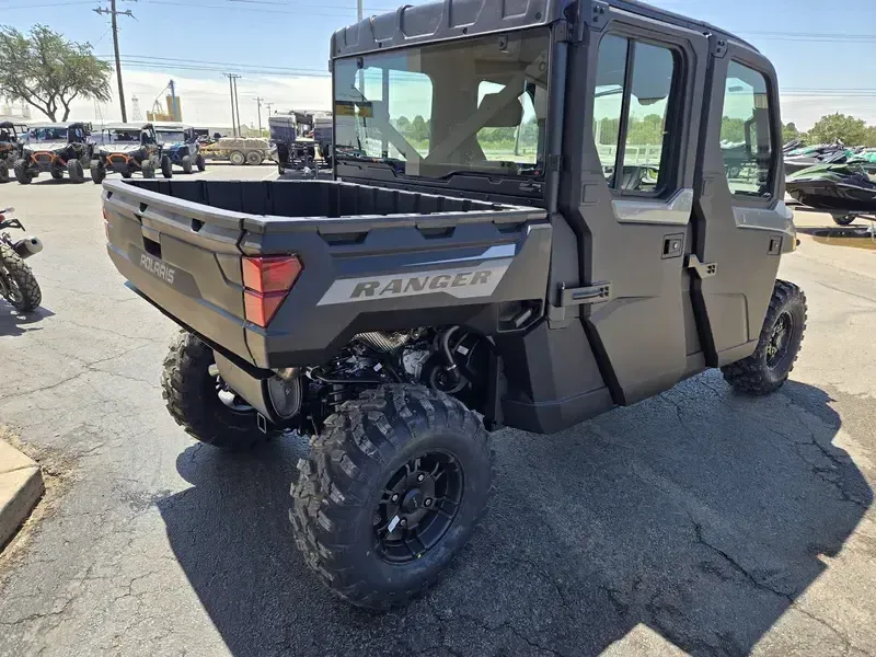 NEW 2027 POLARIS RANGER CREW XP 1000 CAB Image 3