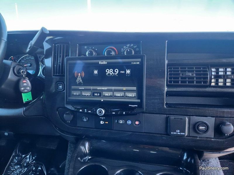 2023 Chevrolet Express Cargo Image 32
