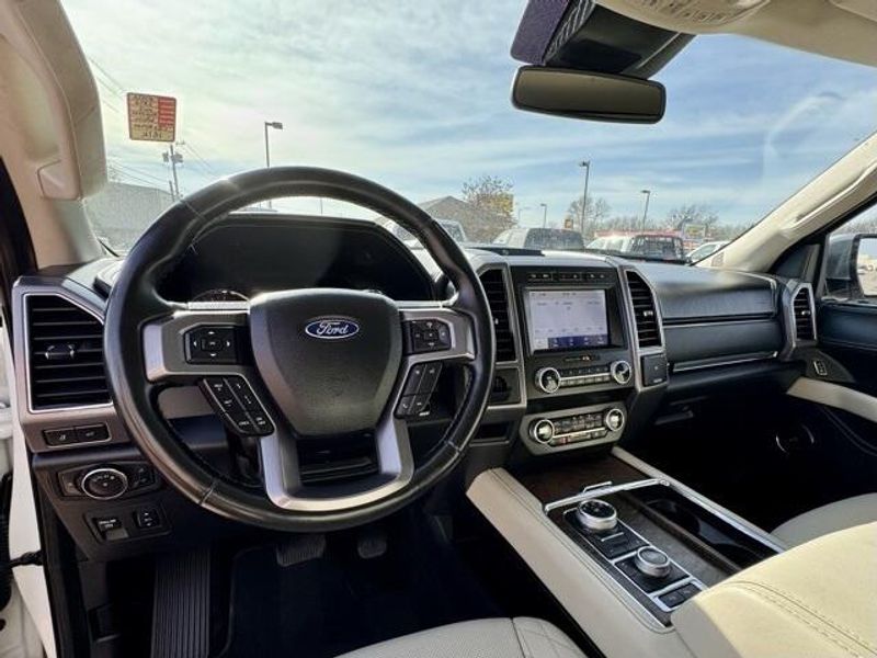 Used 2020 Ford Expedition PlatinumImage 10