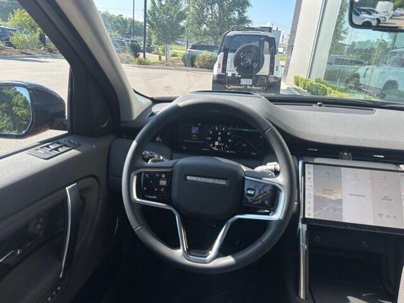 2025 Land Rover Discovery Sport S