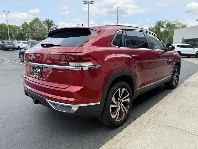 2023 Volkswagen Atlas Cross Sport 3.6L V6 SELImage 5
