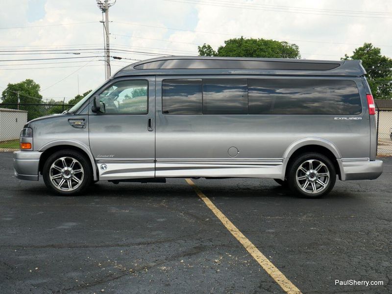2017 GMC Savana 2500 Image 11