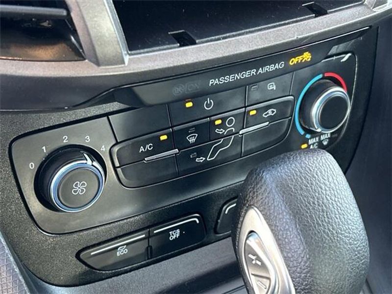 2022 Ford Transit Connect XLImage 26