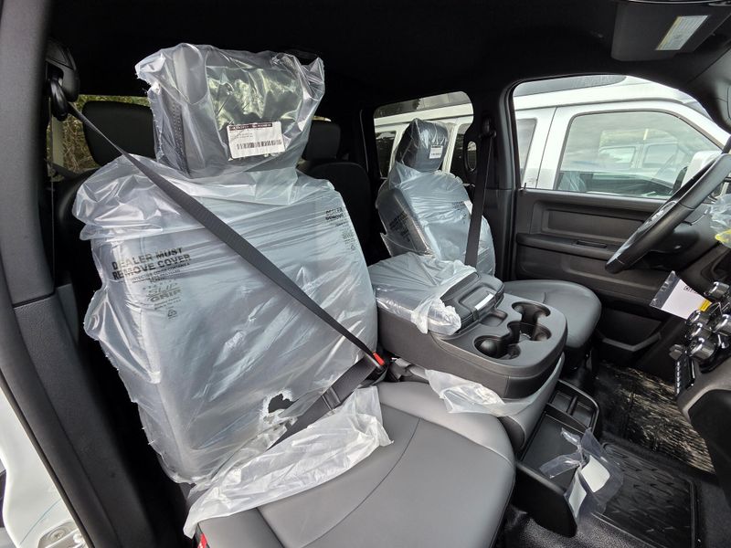 New 2027 RAM 5500 Tradesman Chassis Crew Cab 4x4 84' Ca