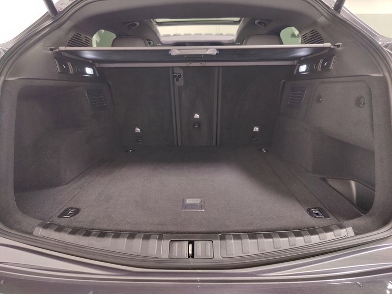 Used 2023 Alfa Romeo Stelvio Veloce AWD w/Sunroof & NavImage 11