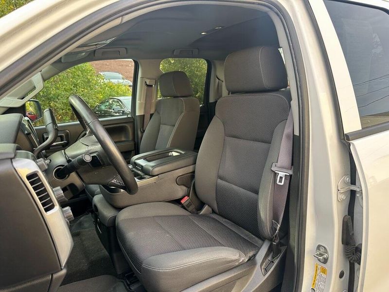 2016 Chevrolet Silverado 1500 LT photo 17