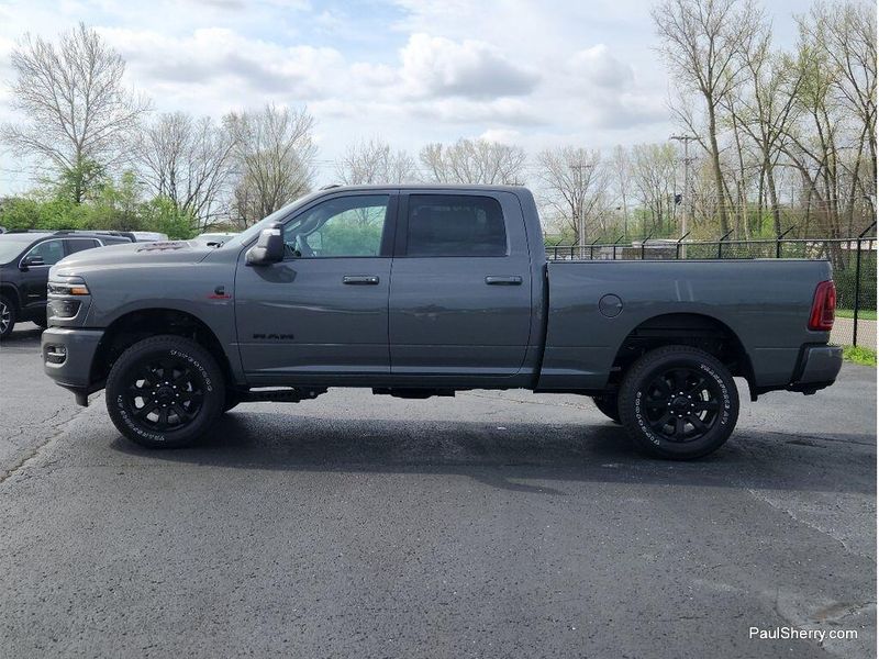 New 2026 RAM 3500 Laramie Crew Cab 4x4 6'4' Box