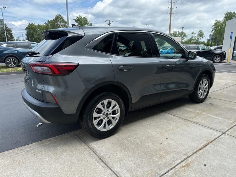 2023 Ford Escape ActiveImage 5