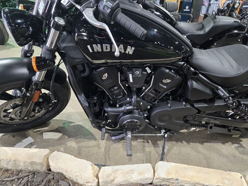 NEW 2025 INDIAN MOTORCYCLE SCOUT BOBBER SIXTY Image 12