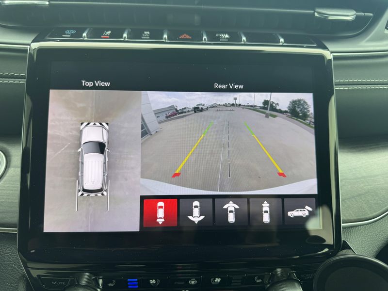 Used 2022 Jeep Grand Cherokee 4xe OverlandImage 21