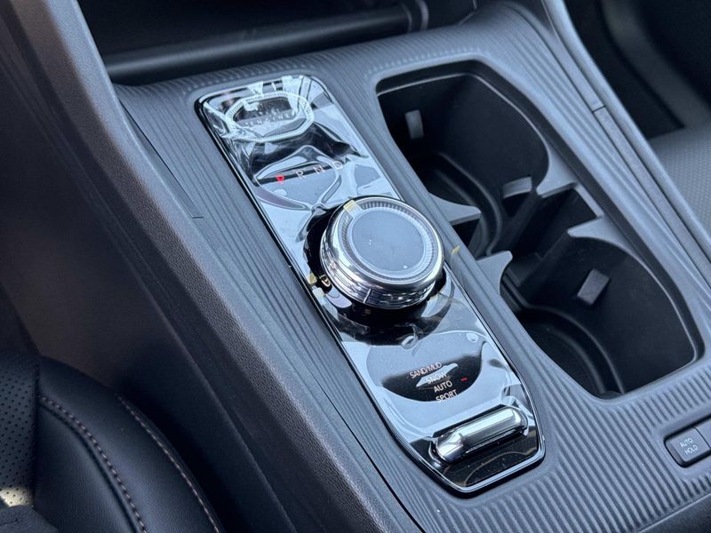 New 2026 Jeep Cherokee Limited 4x4