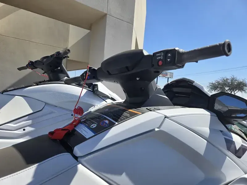 NEW 2026 YAMAHA VX CRUISER HO WITH AUDIO Image 11