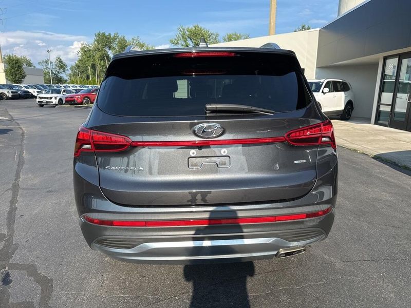 Used 2022 Hyundai Santa Fe SELImage 6