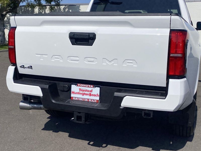New 2025 Toyota Tacoma SR5Image 4