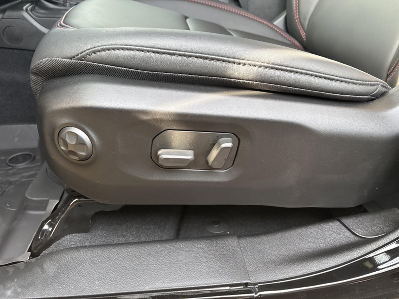 New 2026 Jeep Wrangler 4-door Rubicon XImage 19