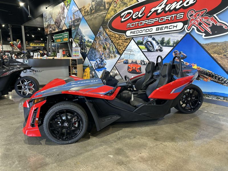 New 2025 Polaris SLINGSHOT SLR AUTODRIVE Image 12