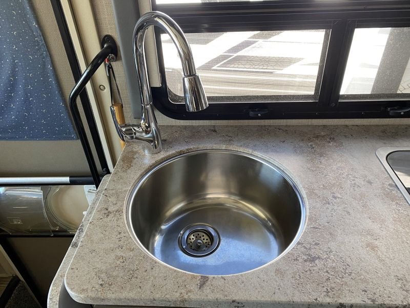 2018 THOR VEGAS 24.1 Image 11