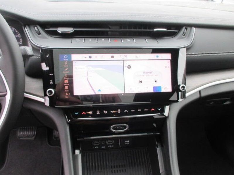 New 2026 Jeep Grand Cherokee Limited 4x4Image 22