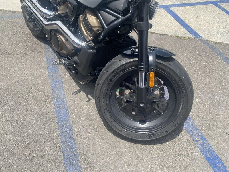 Used 2024 Harley-Davidson Sportster Image 19