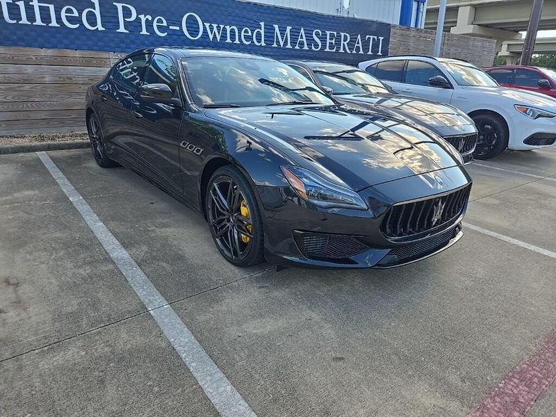Used 2022 Maserati Quattroporte ModenaImage 2