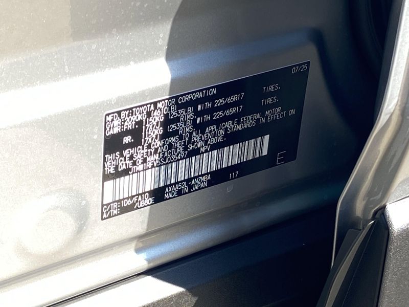 New 2025 Toyota RAV4 XLEImage 19