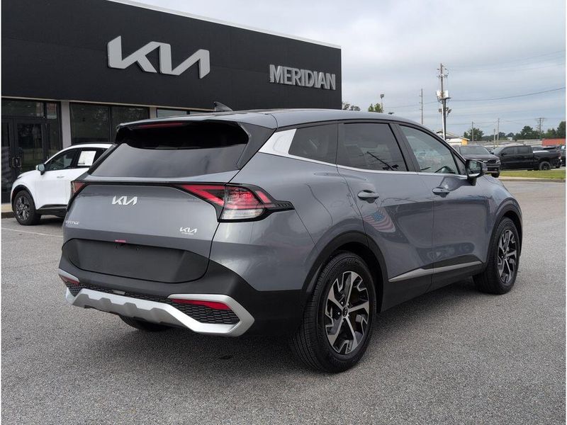 Used 2024 Kia Sportage EXImage 5