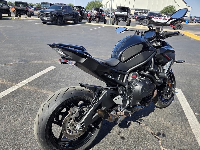 2021 Kawasaki Z H2 Base Image 7