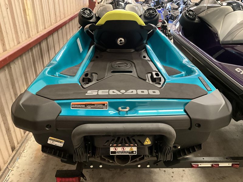 2025 SEA DOO GTI SE 170  in a Teal Blue/Manta Green exterior color. Powersports of Modesto (209) 524-2955 modestopowersports.com 