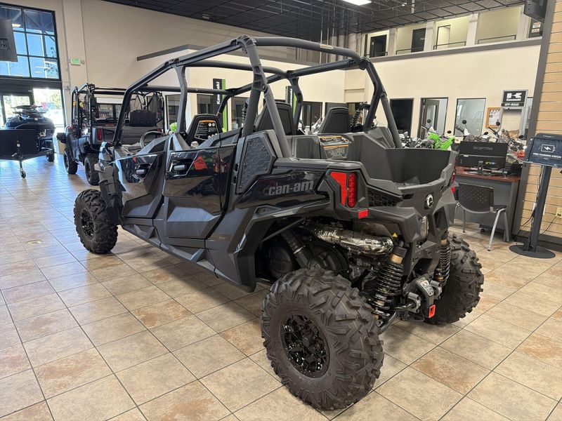 New 2025 Can-Am MAVERICK SPORT MAX DPS 1000R Image 15