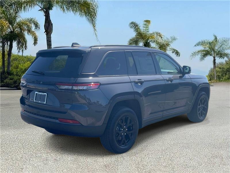 New 2026 Jeep Grand Cherokee Laredo Altitude 4x2