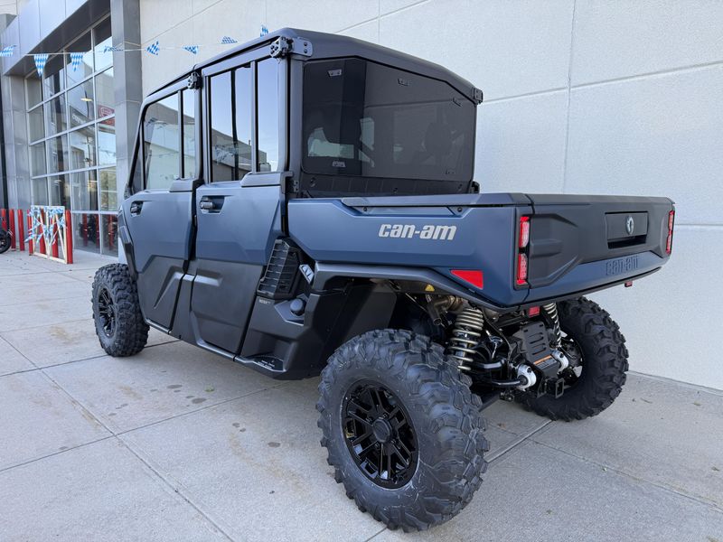 2026 Can-Am DEFENDER MAX LIMITED HD11Image 3
