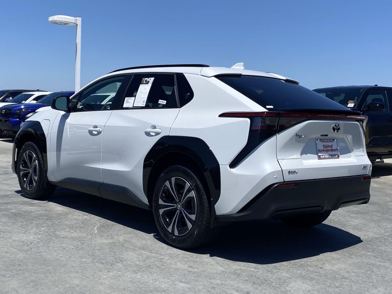 New 2025 Toyota bZ4X XLEImage 5