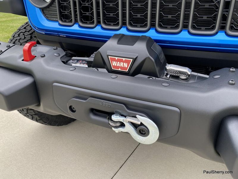 New 2026 Jeep Wrangler 4-door Rubicon X