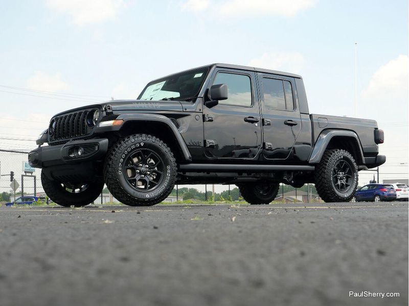 New 2025 Jeep Gladiator Willys 4x4