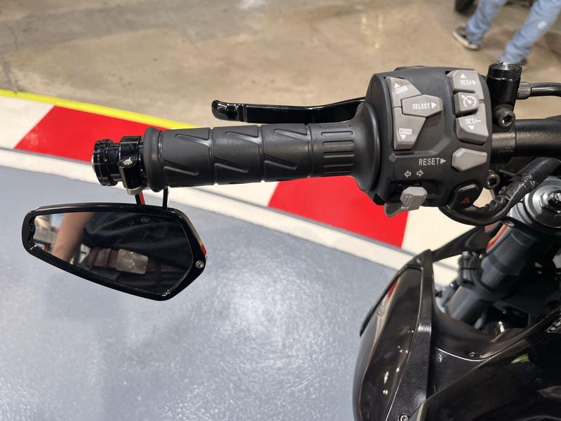 Used 2025 Kawasaki Z900 ABS Image 16