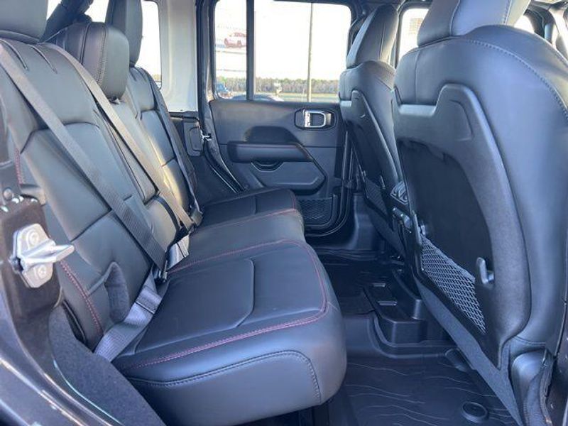 2025 Jeep Wrangler 4-door Rubicon