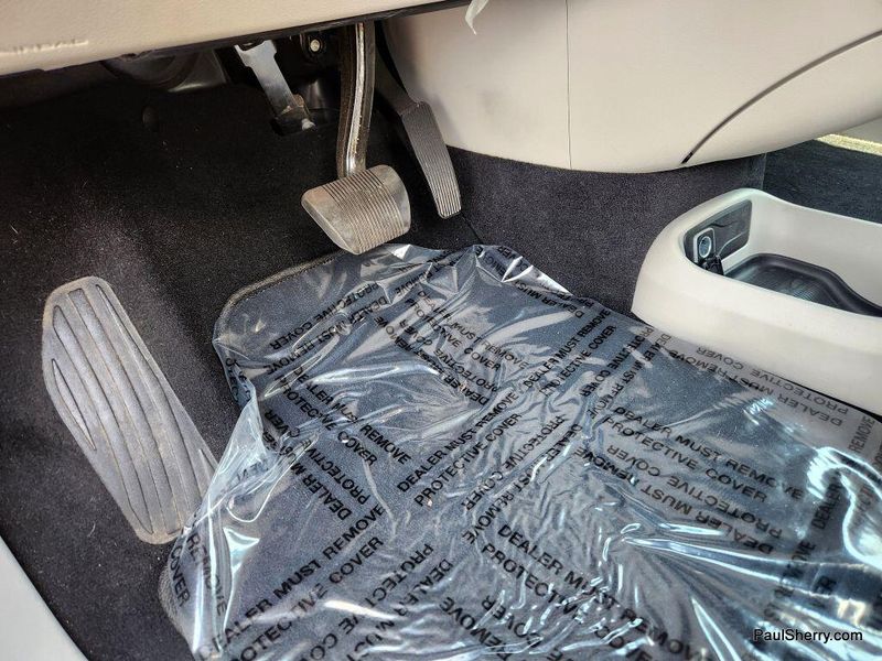 Used 2023 Chrysler Voyager LX