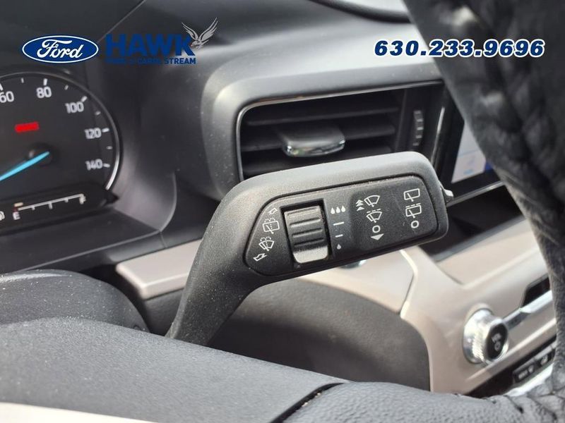 2023 Ford Explorer XLT photo 20