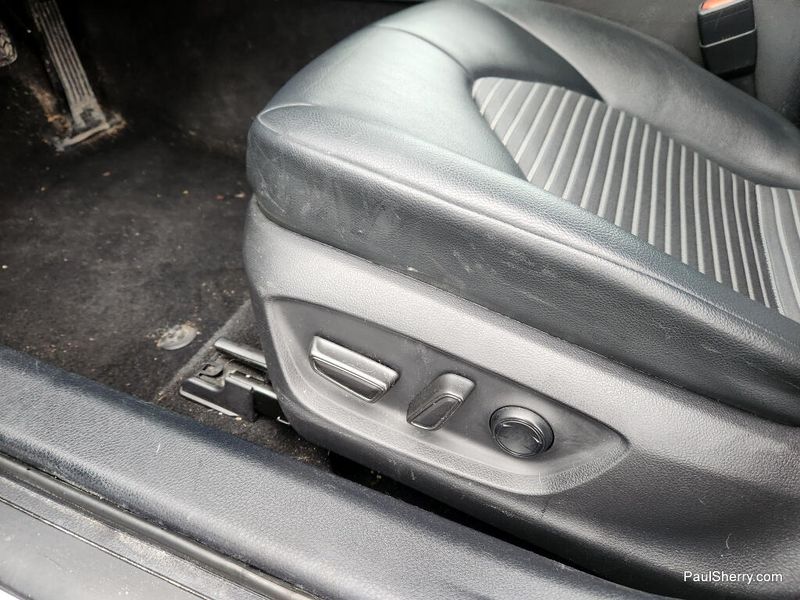 Used 2020 Toyota Camry SE