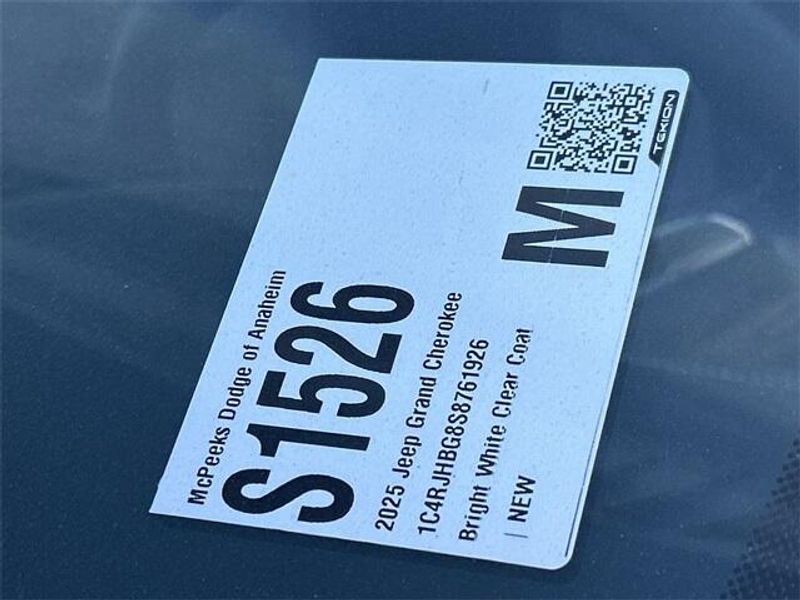 New 2025 Jeep Grand Cherokee Limited 4x4Image 24