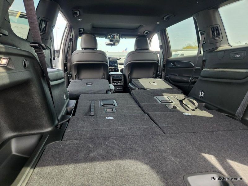 2025 Jeep Grand Cherokee L Altitude X 4x4Image 53