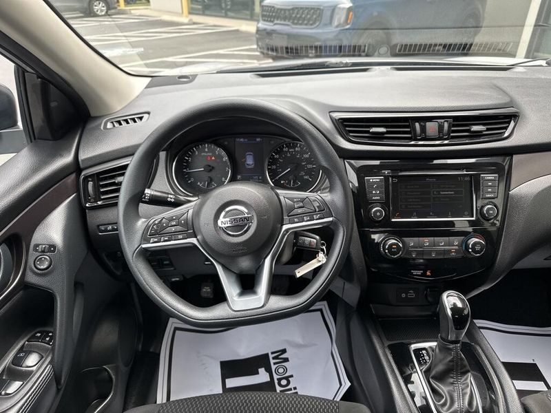 2022 Nissan Rogue Sport SImage 25