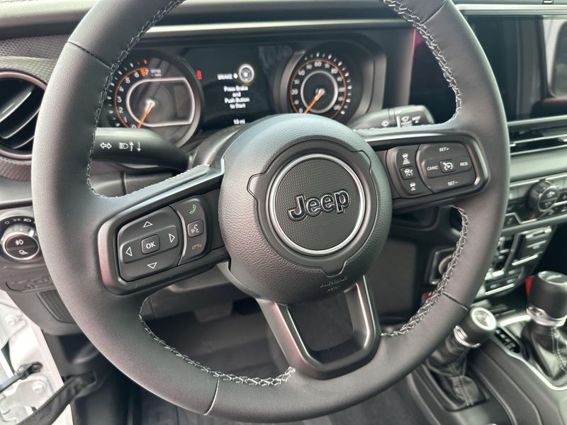 New 2025 Jeep Gladiator Rubicon X 4x4Image 22