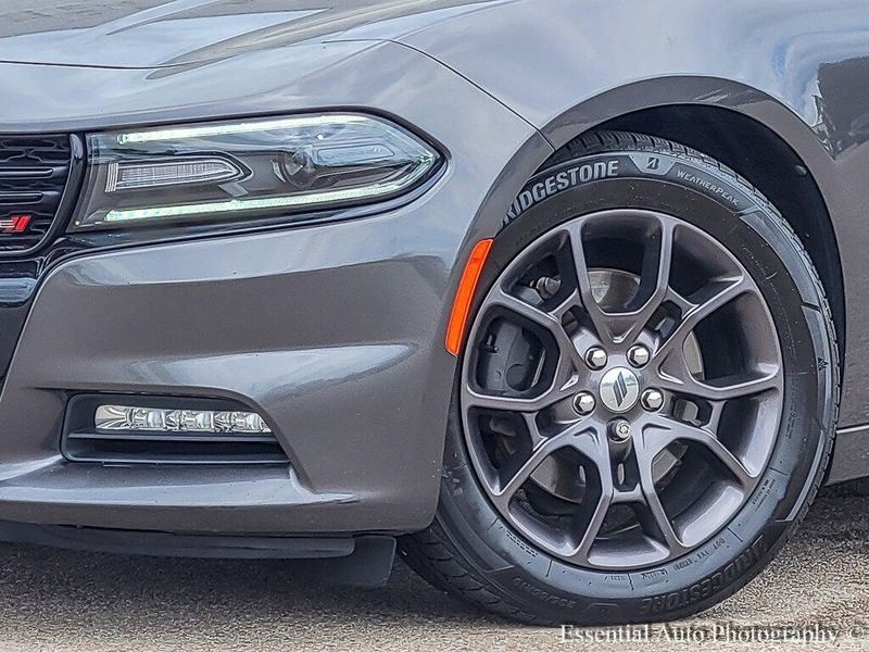 2018 Dodge Charger GT AWD photo 2